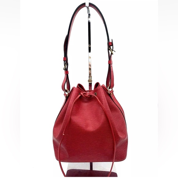 Authentic Louis Vuitton Noe Epi Red Bucket Tote Bag Draw String Close - Picture 1 of 16